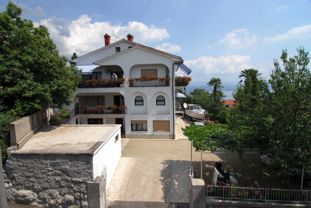 Guesthouse Villa Stanger Lovran Exterior photo